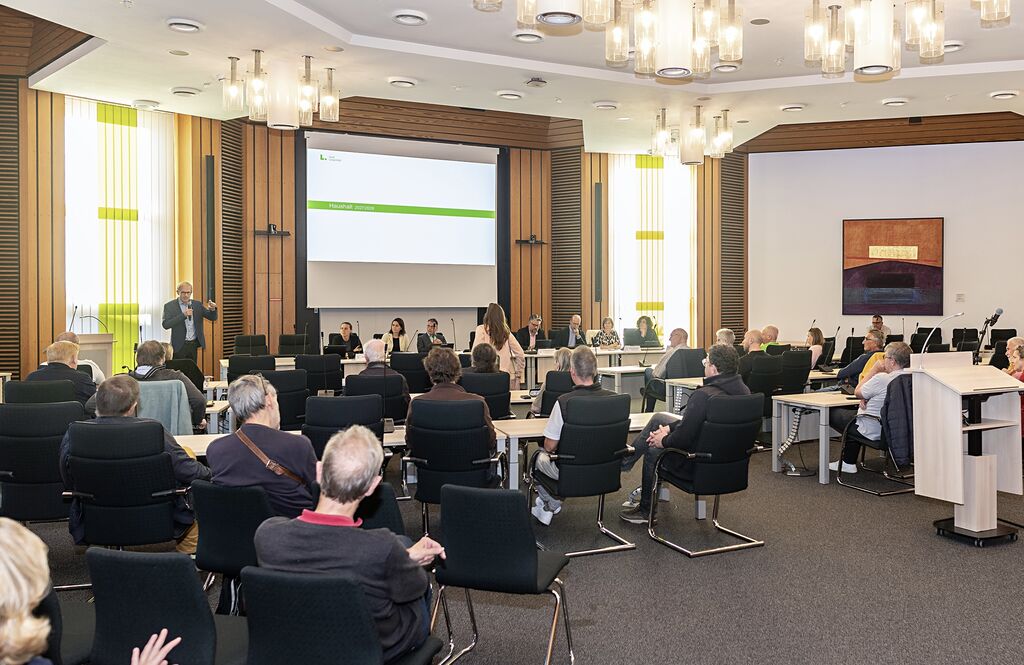 Bürgerinformationsveranstaltung zum städtischen Haushalt im Bürgersaal des Rathauses am 25. September 2026.